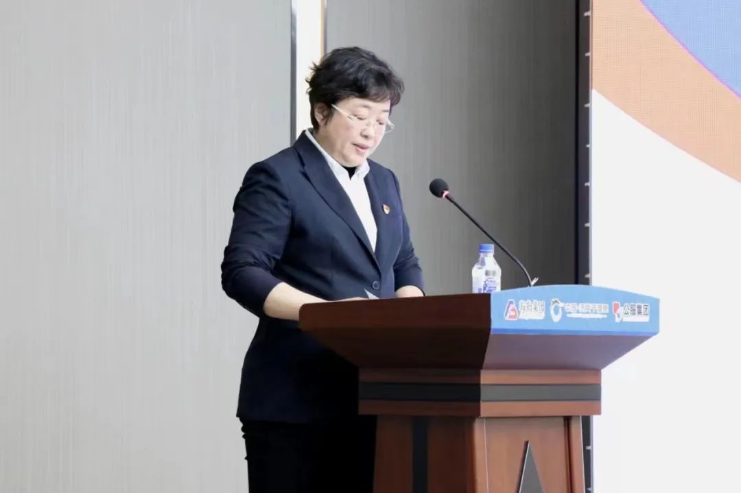 鞍勤集團、溫泉集團、公服集團2023年新任干部任前集體談話(huà)及集體送任儀式圓滿(mǎn)結束
